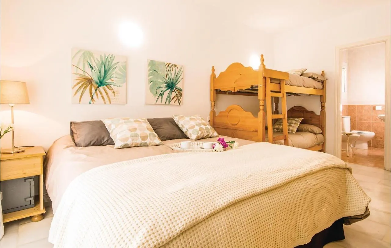 Gorgeous Home In Benalmadena With Wifi